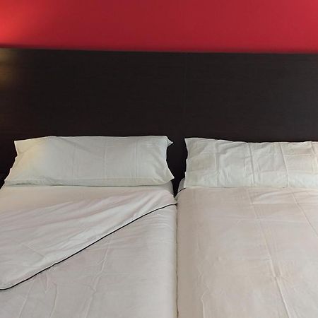 Hostal Meson De Paco Carinena Ngoại thất bức ảnh